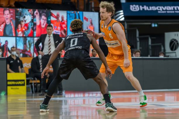 策略中的变 策略中的变